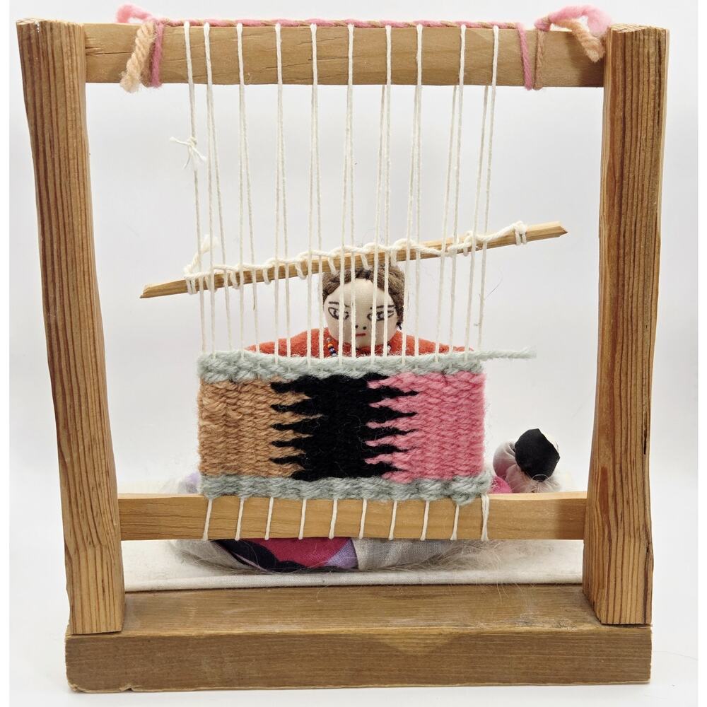 Vintage Navajo Indian Doll Woman Weaving Rug on Loom with Baby / Papoose